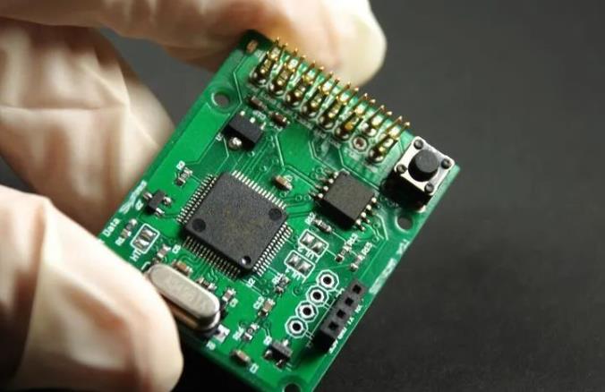 PCBA加工廠家如何正確處理濕敏元件？